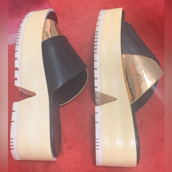 Zara Woman leather platform sandals rubberized finish and rubber treads S-71/2 - Picture 5 of 7